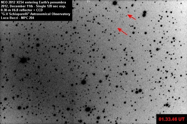 2012 XE54_20121211_01.33.46.UT